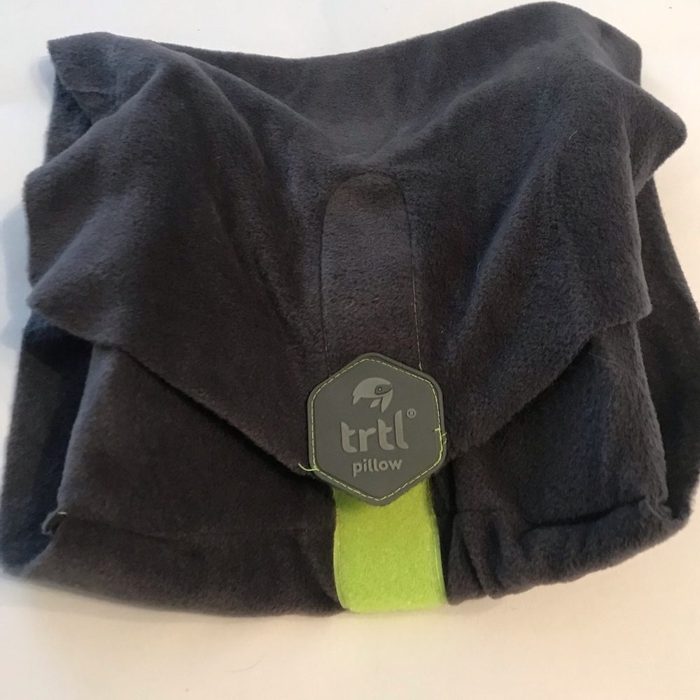 Trtl Travel and Airplane Pillow